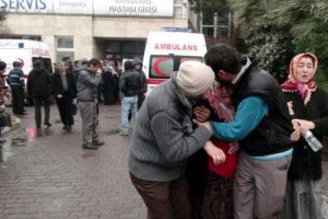 Cami tartışması can aldı