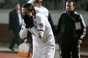 Serdar &Ouml;zkan'a 3 ma&ccedil; ceza!