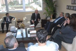 Vali Karaloğlu'ndan BGC'ye ziyaret