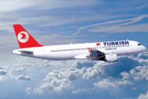 Alkoll&uuml; &ccedil;ıkan pilot istifa etti