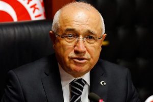 &Ccedil;i&ccedil;ek Grup Başkanvekilleri ile g&ouml;r&uuml;ş&uuml;yor
