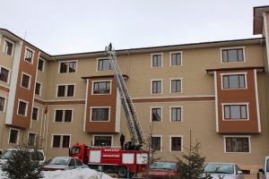 Buz kırma ekibi iş başında