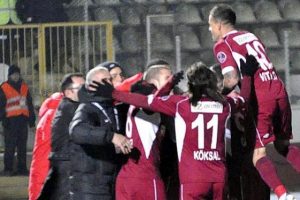 Gakgoşlar kupada başka