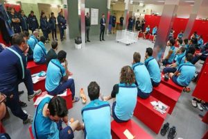 Barca'nın yeni başkanı soyunma odasında
