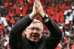 Alex Ferguson'a b&uuml;y&uuml;k onur!