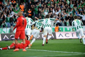 Timsah ES-ES'e bu sefer 3 attı!