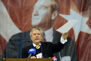 Aziz Yıldırım bombaladı!
