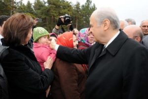 "B&uuml;y&uuml;k yolsuzluk &ouml;rt&uuml;lmektedir"