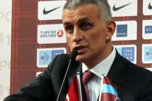 "Teneke par&ccedil;ası kupanın peşinde değiliz''