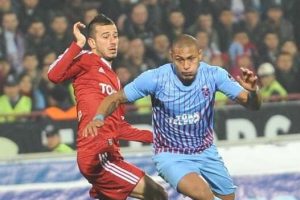Dev ma&ccedil;ta ilk 11'ler belli oldu