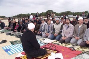 KKTC'de yağmur duasına &ccedil;ıktılar