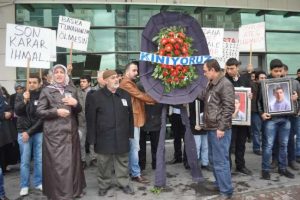 Tunahan i&ccedil;in toplandılar