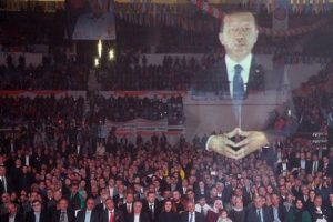 Başbakan Erdoğan'dan "Hologram" s&uuml;rprizi