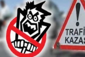 Katliam gibi kaza: 9 &ouml;l&uuml; , 30 yaralı