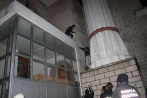 Camide intihar girişimi