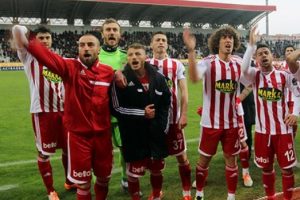 Sivasspor adım adım zirveye!