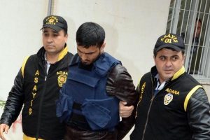 Uyuşturucu ş&uuml;phelileri yakalandı