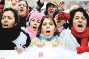 Yeni işsizlerin y&uuml;zde 90'ı kadın!
