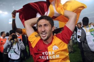 Sabri Sarıoğlu'nun kaptanlığı bitti!
