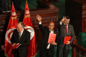Tunus'ta yeni anayasa Merzuki tarafından onaylandı