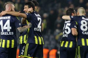 Zirvede Fenerbah&ccedil;e 'Egemen'liği