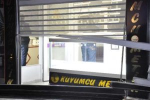 L&uuml;ks ciple ikinci kuyumcu soygunu
