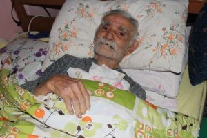 Cesetle 8 saat aynı odada