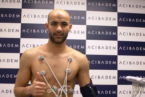 Sinan Bolat sağlık kontrol&uuml;nden ge&ccedil;ti
