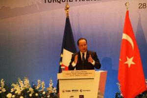 G&uuml;l'&uuml;n fasıl &ccedil;ağrısına Hollande'dan yanıt