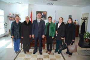Gemlik Belediyesi'nin eğitime desteği s&uuml;r&uuml;yor