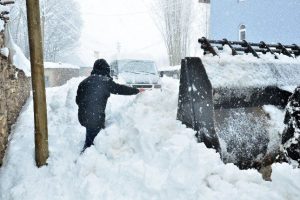 Hamile kadın, 2 saatlik &ccedil;alışma sonucu kurtarıldı