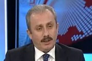 'Hakim ve savcılar 'gerekirse h&uuml;k&uuml;meti d&uuml;ş&uuml;r&uuml;r&uuml;z' diyor'