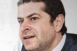 C&uuml;neyt &Ouml;zdemir'i yakacak konuk!