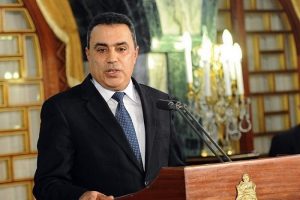 Tunus'ta kabine g&uuml;venoyu aldı