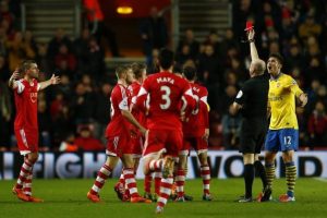 Arsenal d&uuml;ellodan 1 puan &ccedil;ıkardı!