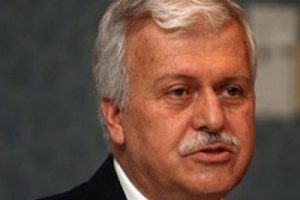 'İş &ccedil;ığırından &ccedil;ıktı'