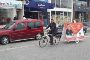 Siyasette &ccedil;areler t&uuml;kenmez...