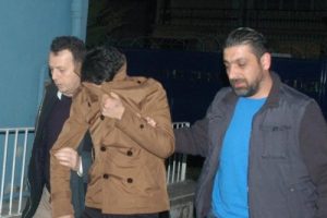 Kardeşlere su&ccedil;uşt&uuml;