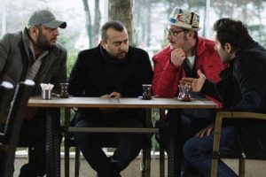 Leyla ile Mecnun'u izlemeyin uyarısı