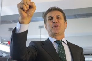 Sarıg&uuml;l'den Topbaş'a 'kazandibi' g&ouml;ndermesi