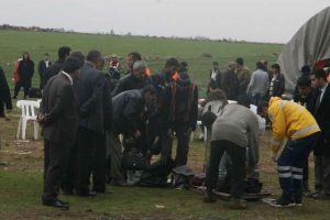 T&uuml;rkmenler sınıra dayandı