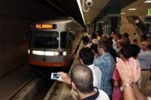 İstanbullu yeraltına indi
