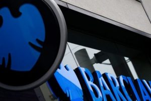 Şubelerinin d&ouml;rtte birini kapatıyor