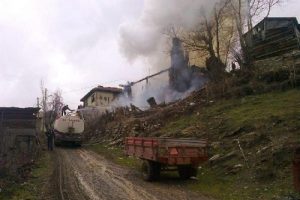 Feci şekilde can verdi