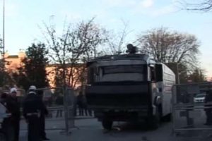 "Esenyurt saldırganları"nın getirildiği adliyede geniş g&uuml;venlik &ouml;nlemi