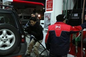 Benzin zammı Japonların da dikkatini &ccedil;ekti