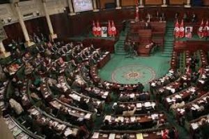 Tunus'ta yeni kabinede ilk istifa