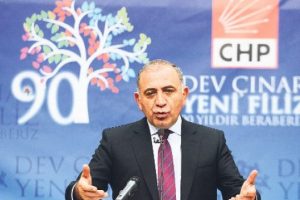 G&uuml;rsel Tekin'den '7 fezleke' iddiası