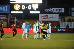 12 ma&ccedil;lık seriyi Serkan &Ccedil;ınar bitirdi!