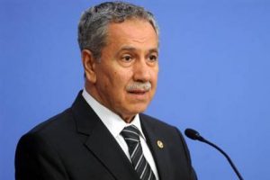 Arın&ccedil;'tan 'ananas' yorumu